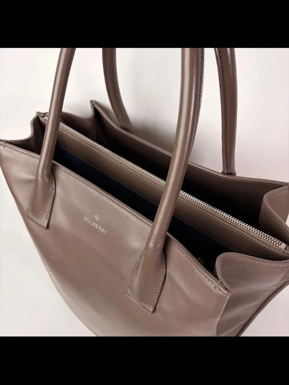 Mulberry Men's Leather Tote Bag in Brown